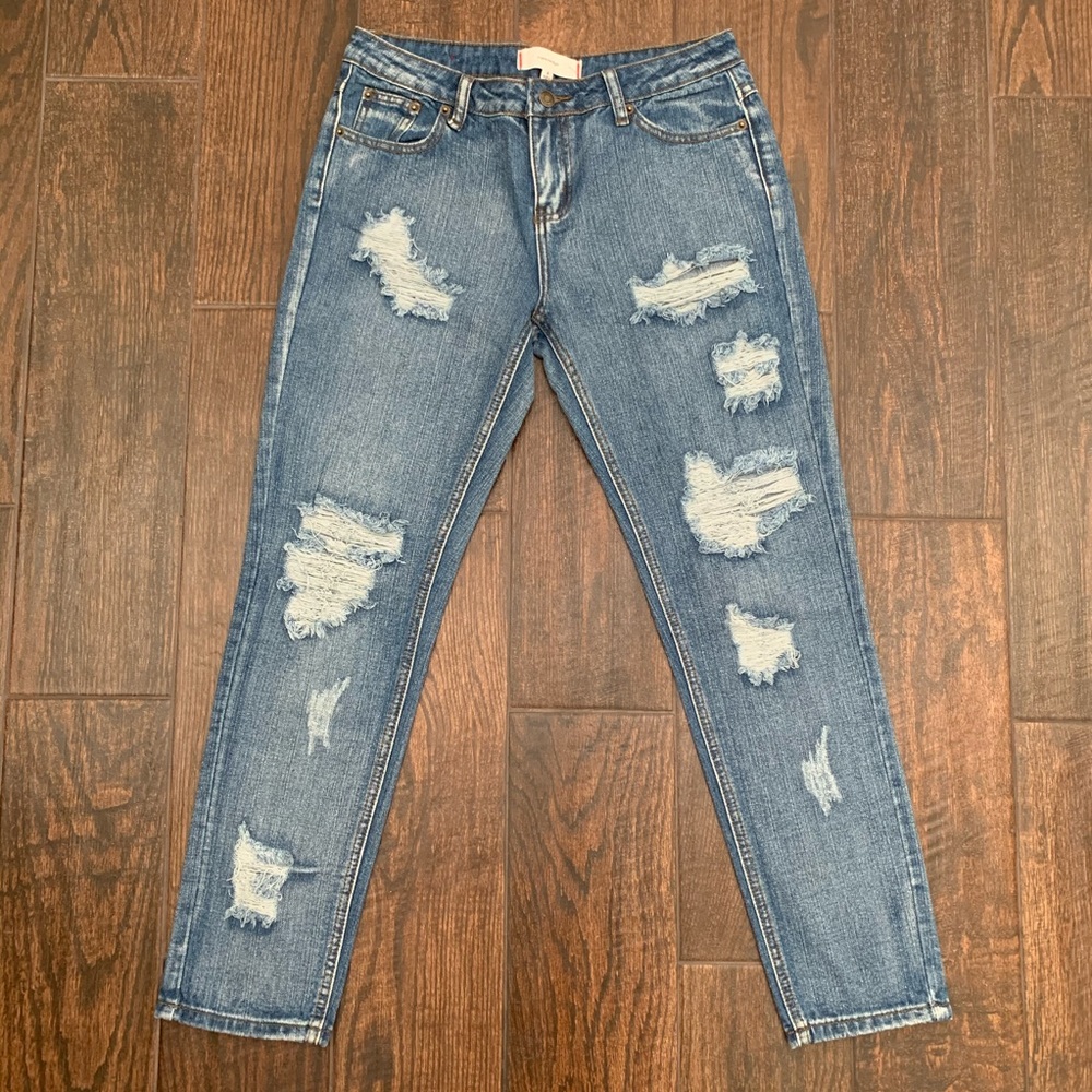 Signature Eight Medium Distressed Boyfriend Jeans